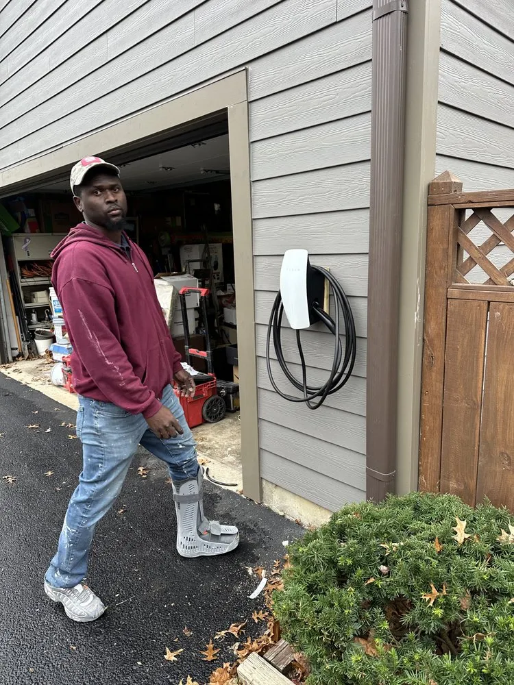 Slide of Diamalaye Electric