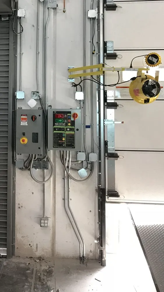 Affordable outlet and switch repair in Maricopa County, AZ by Diamond Energy Solutions
