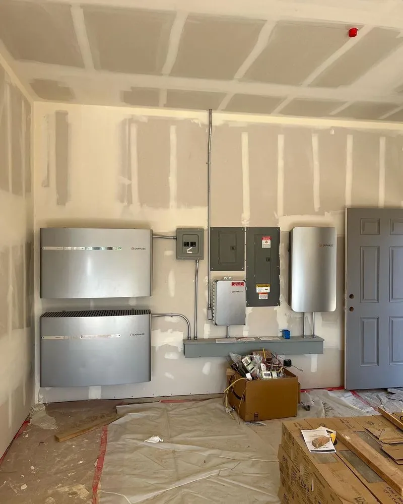 Slide of Diamond Solar Solutions