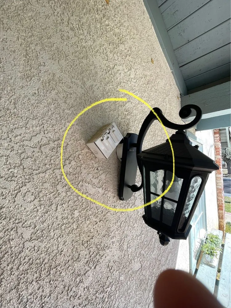 Slide of Diaz & Sons Electric Services