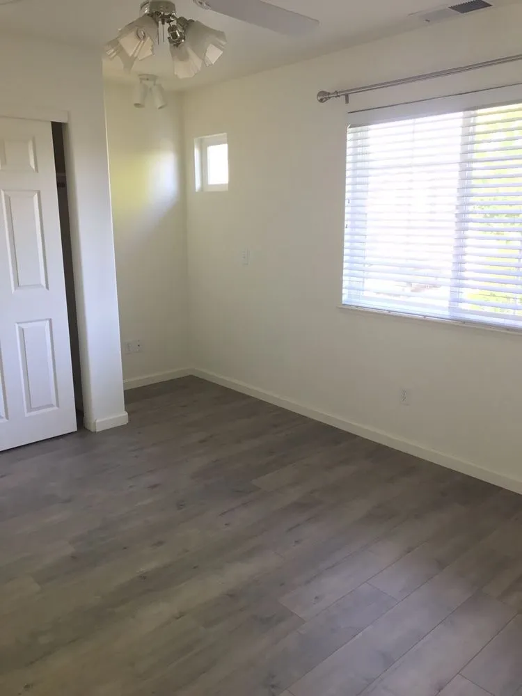 Slide of Diaz and Sons Construction