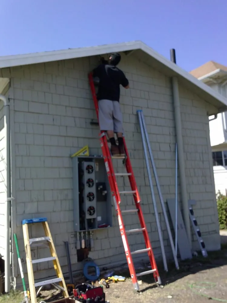 Slide of Diaz Electric Company