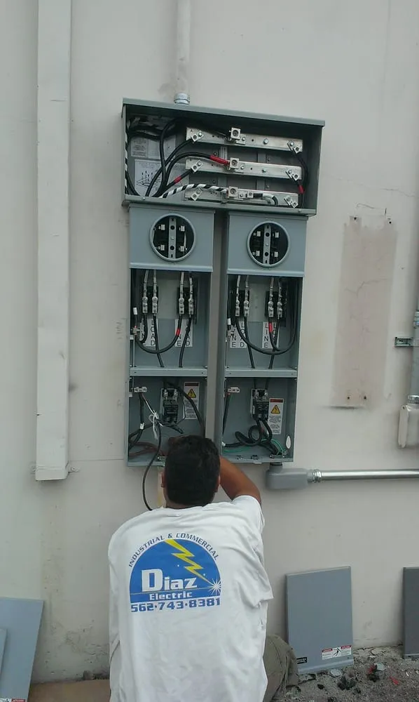 Slide of Diaz Electric Company