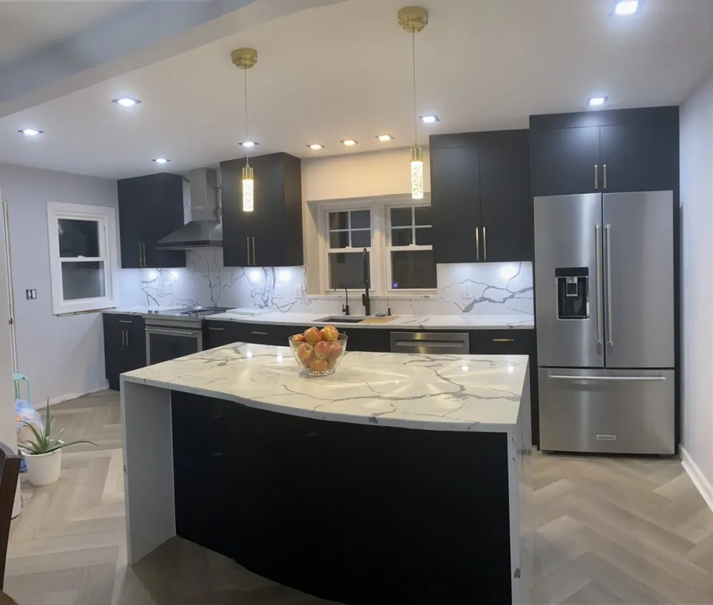 Slide of Diaz Electric