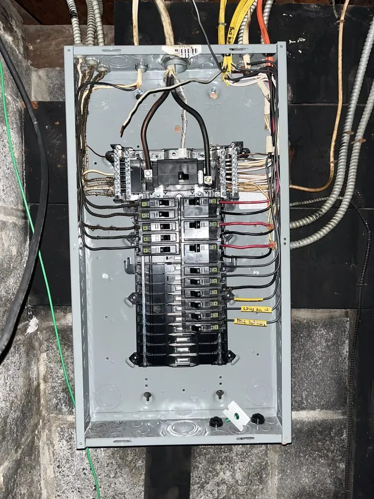 Slide of Diaz Electric