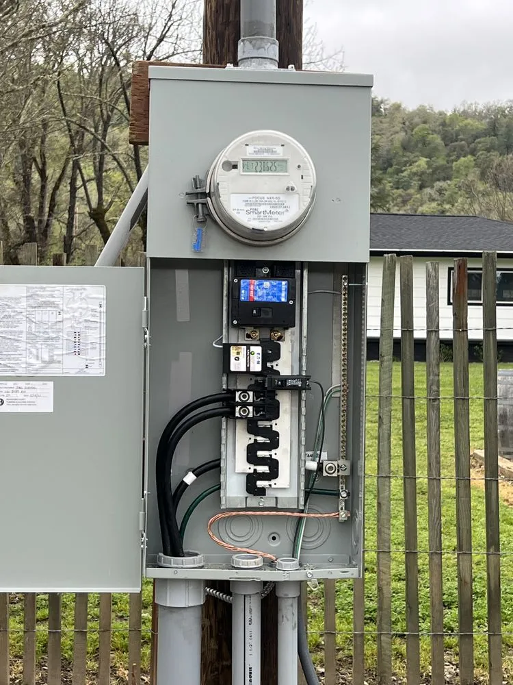 Slide of Diaz Electric