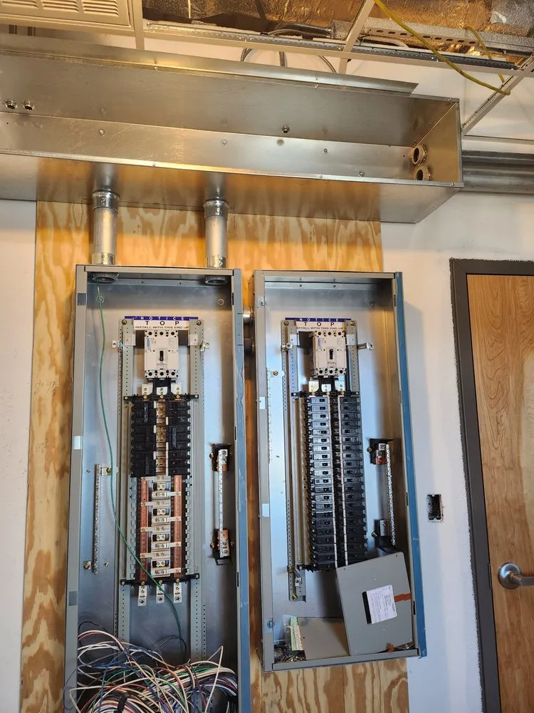 Slide of Diaz Electric