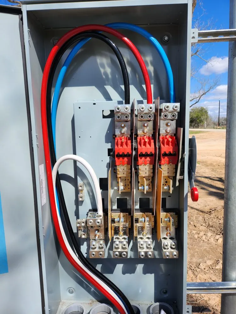 Slide of Diaz Electric