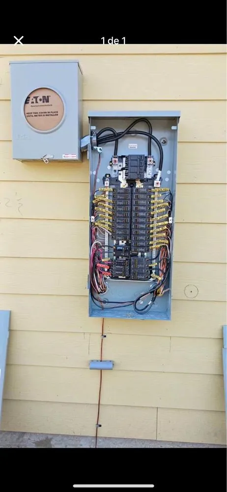 Slide of Diaz Electrical Service