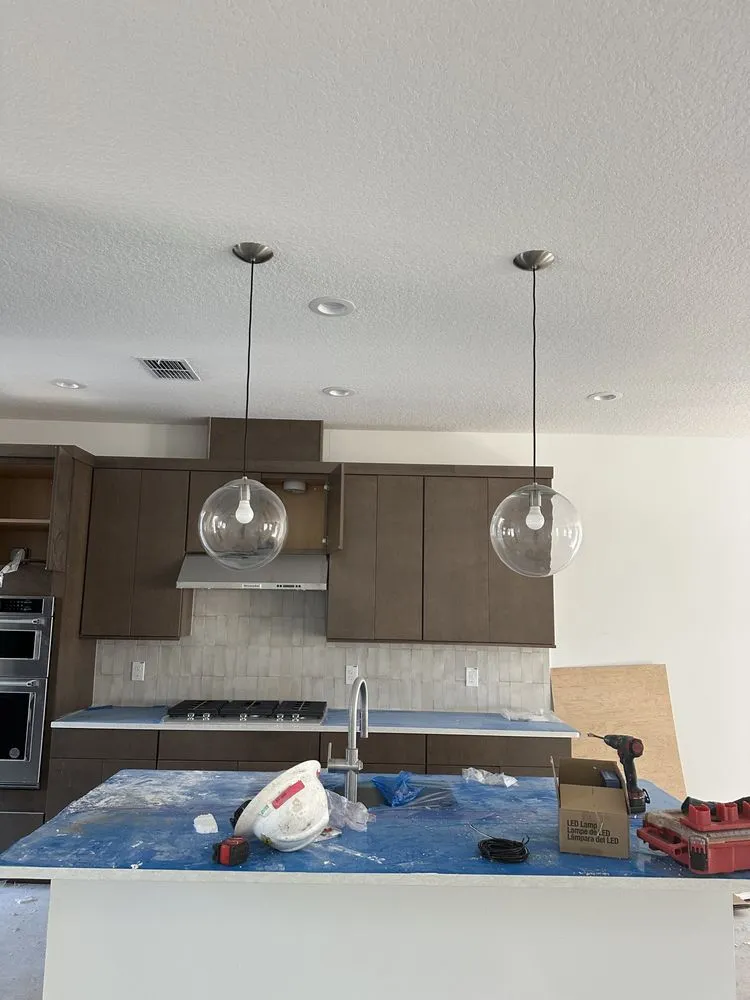 Slide of Diaz Helps You