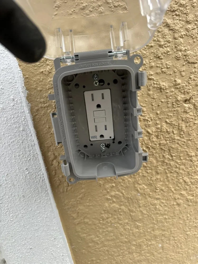 Slide of Diaz Helps You