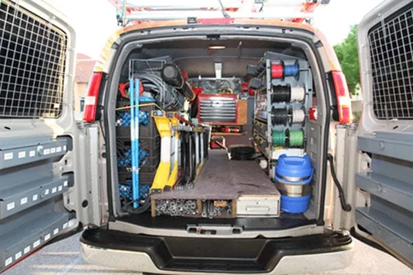 Dickson Electricians Logo