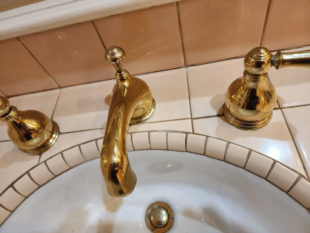 Slide of DiFiore's Handyman Service