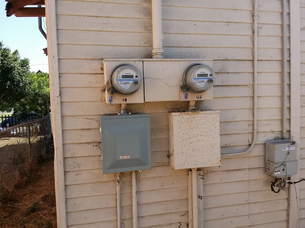 Slide of Dilloway Electric