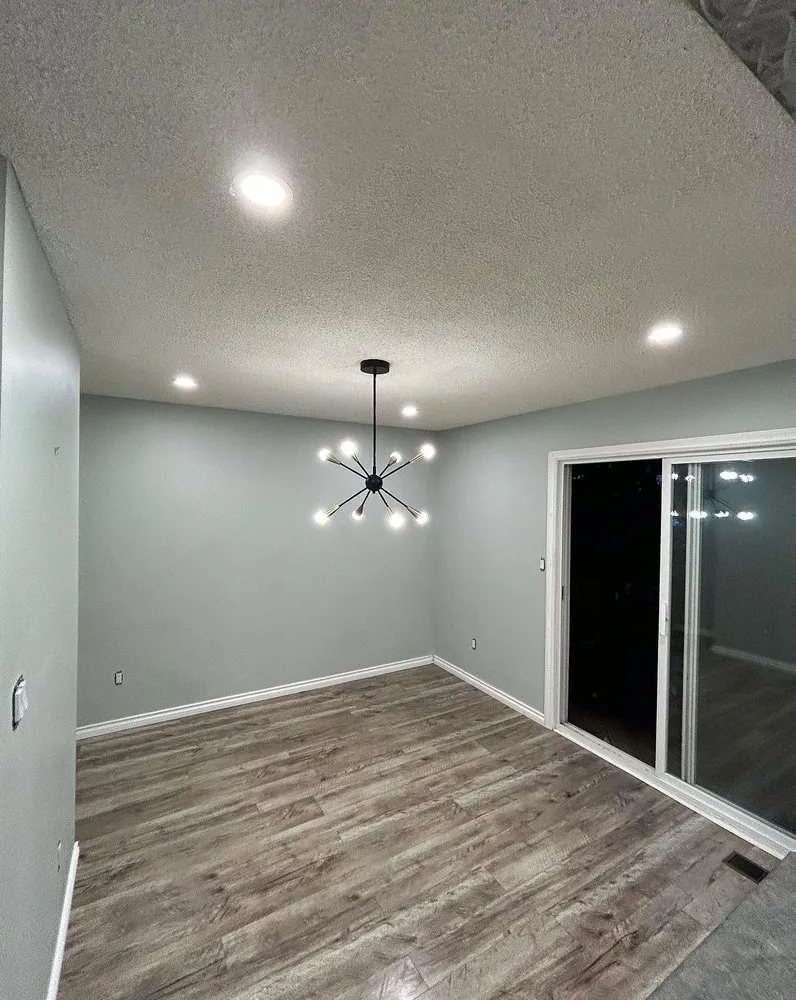 Reliable electrician providing lighting installation in , 