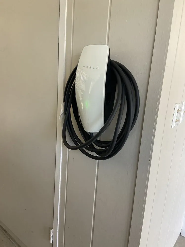 Slide of Direct Electric Hawaii