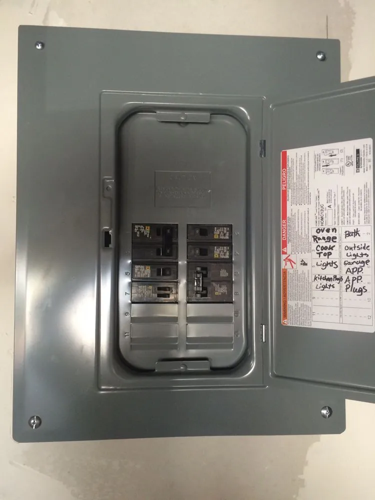 Certified electrician providing emergency electrical service in , 