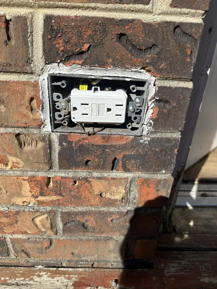 Slide of Discount Electrical Service