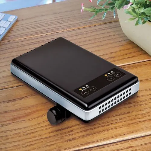 Certified electrician providing circuit breaker repair in , 