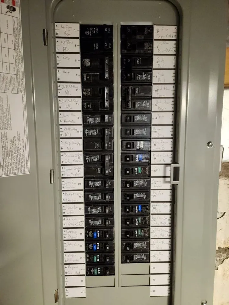 Slide of Diversified Mechanical & Electrical Systems