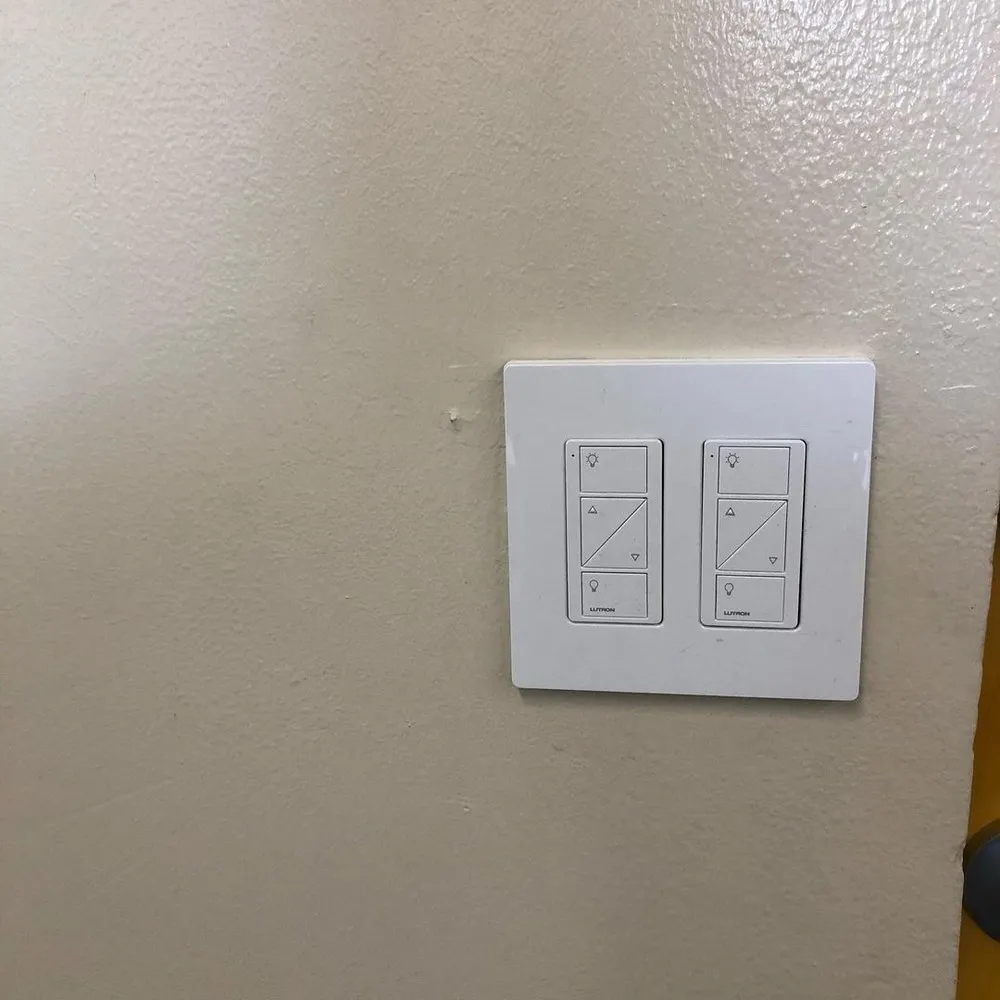 Slide of Divine 24 Hour Electrician