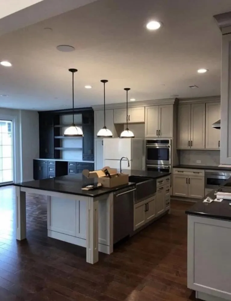 Slide of Divine Volts