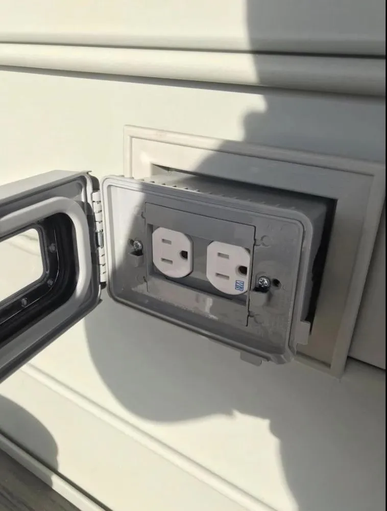 Slide of Divine Volts