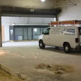 Slide of DJ Electric Services