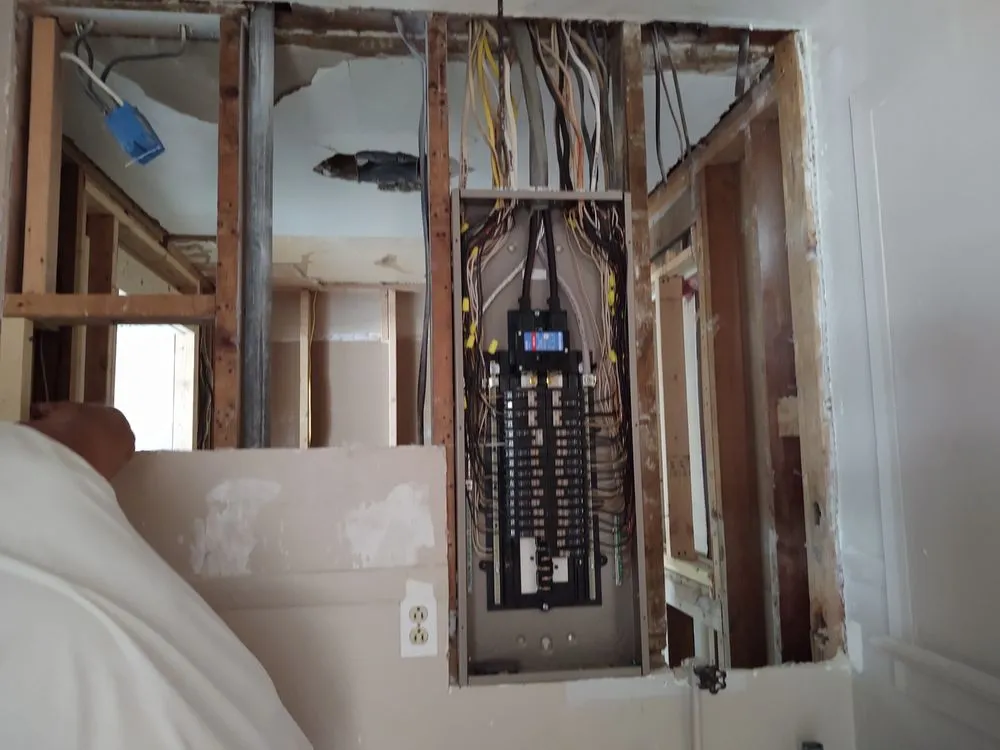 Slide of D&J Electrical Service