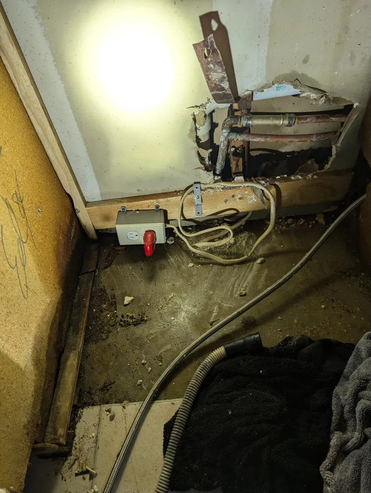 Slide of DJ Handyman & Remodeling