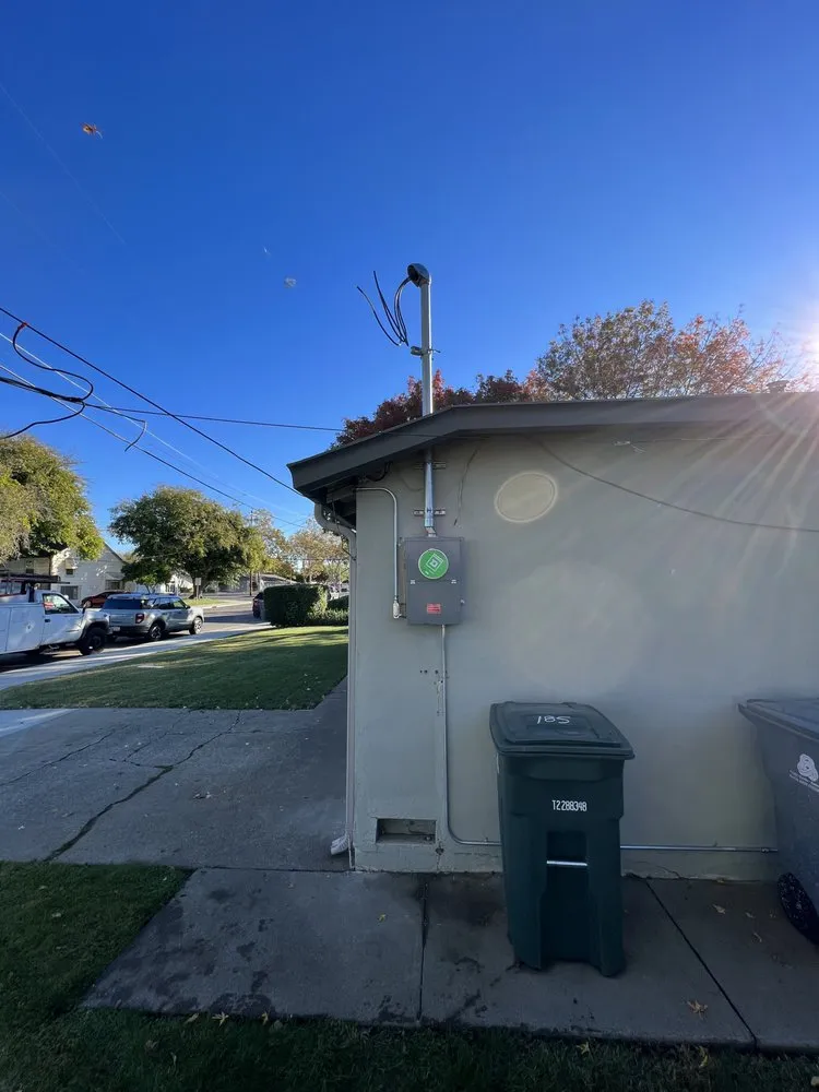 Slide of DJ3 Electric