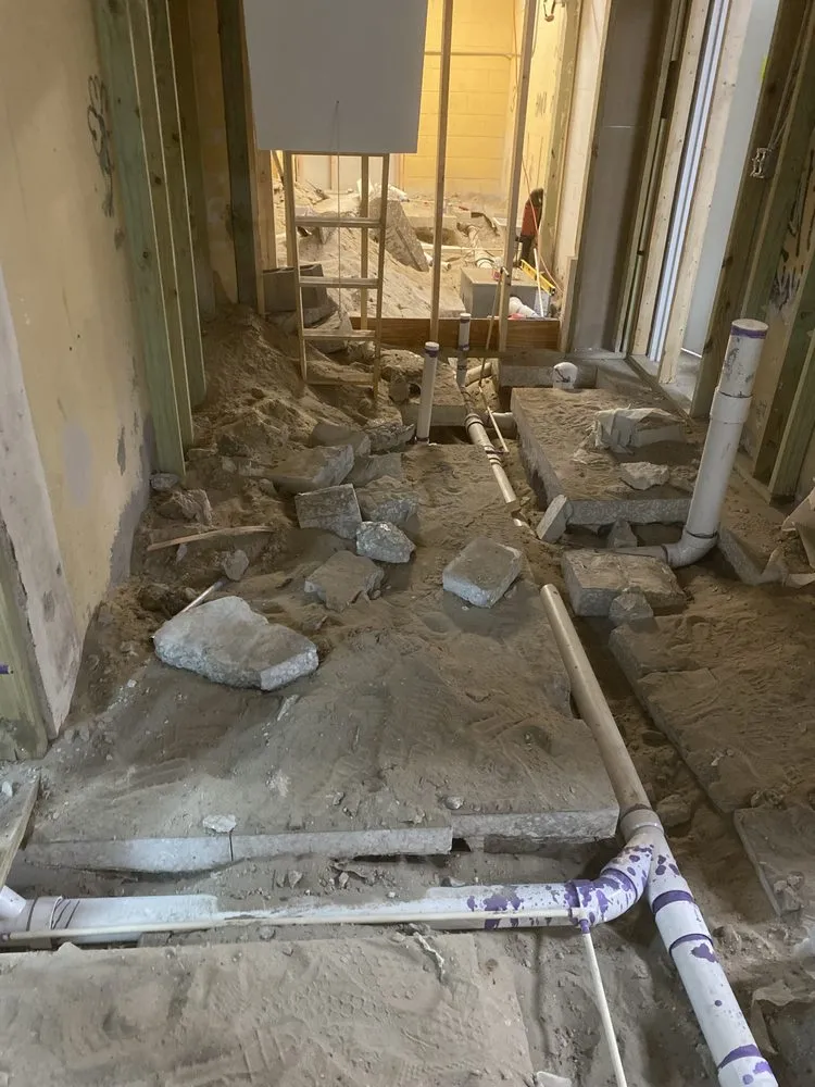 Licensed electrician providing lighting installation in , 