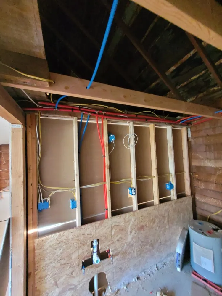 Slide of Dj&s Construction