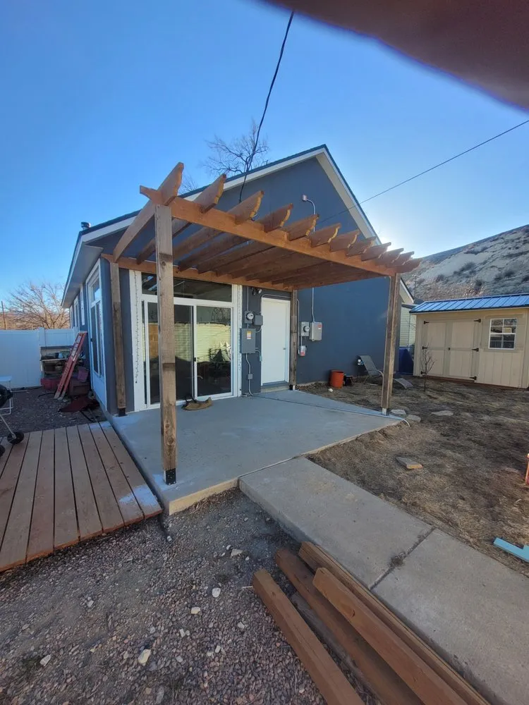 Slide of Dj&s Construction