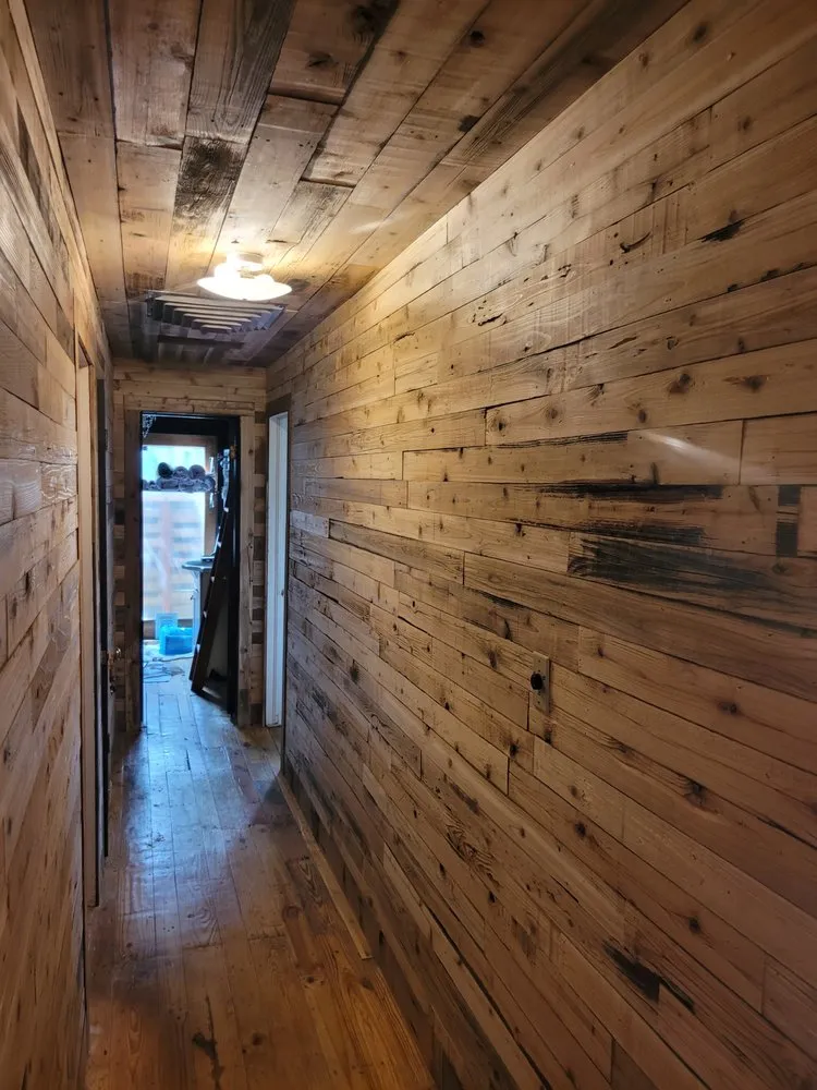 Slide of Dj&s Construction