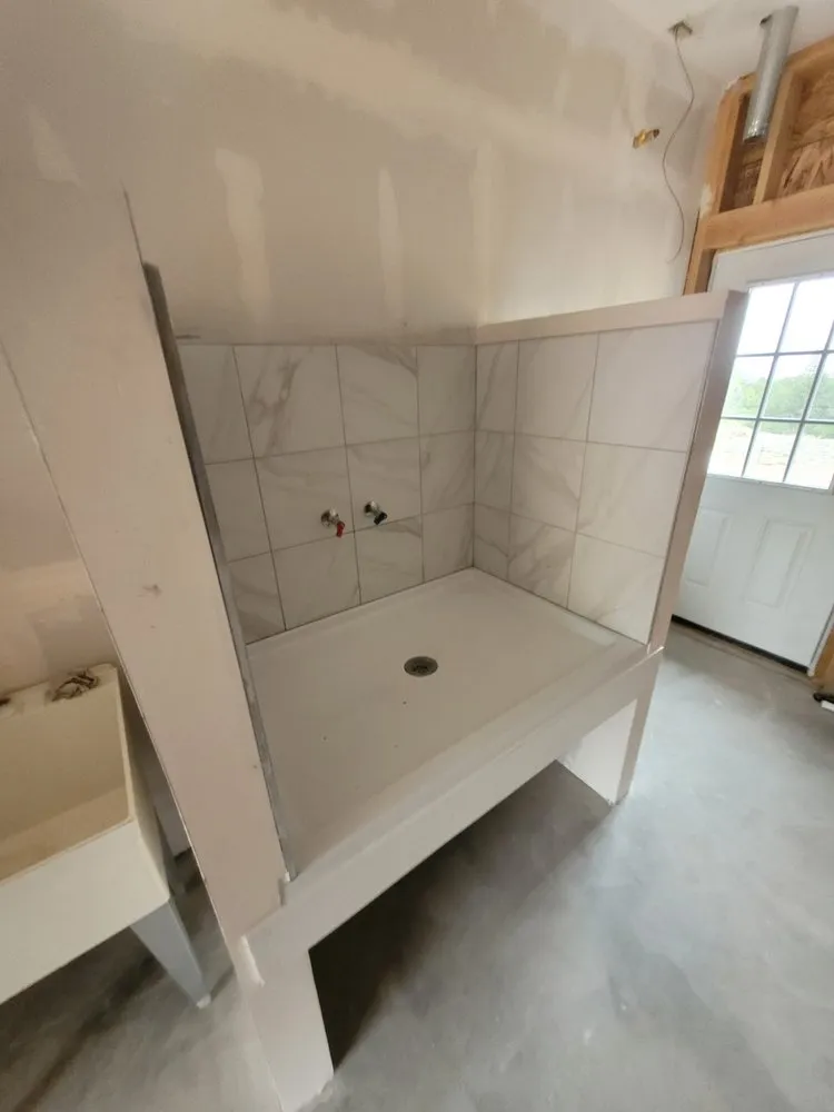 Slide of Dj&s Construction