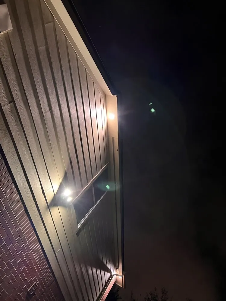 Expert electrician providing electrical repair in , 