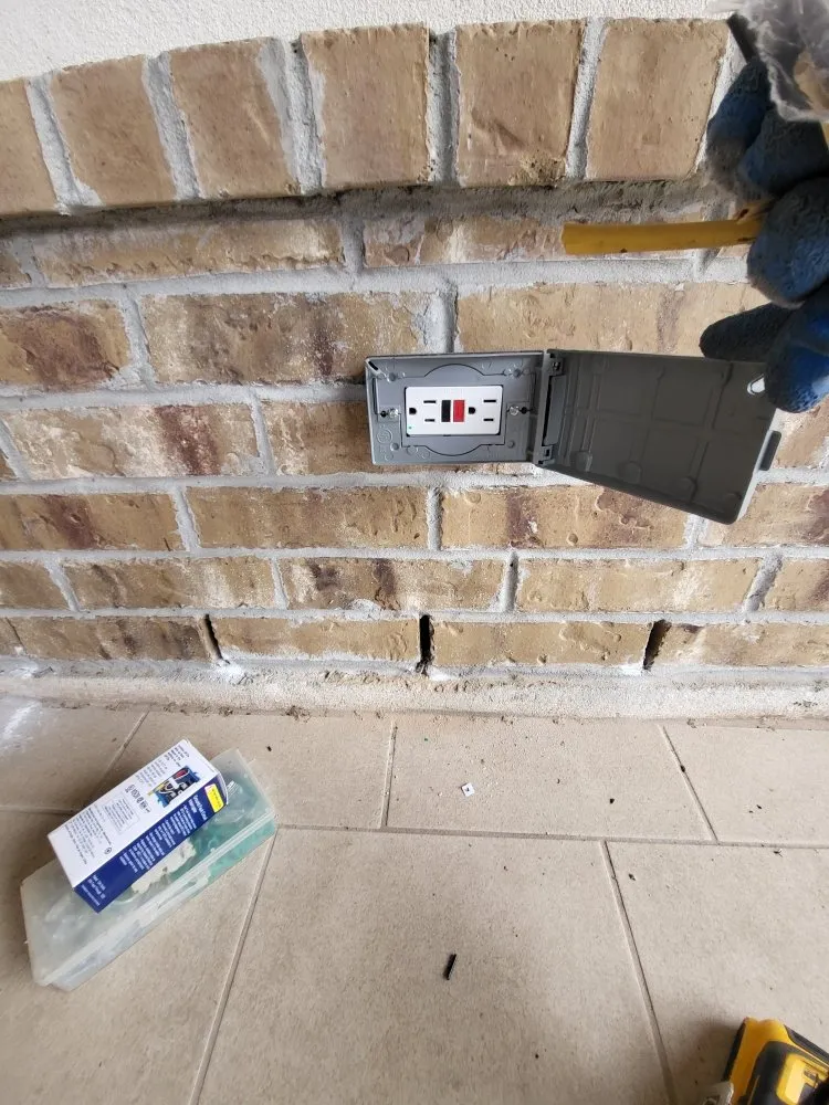 Slide of Dj's Electrical Services