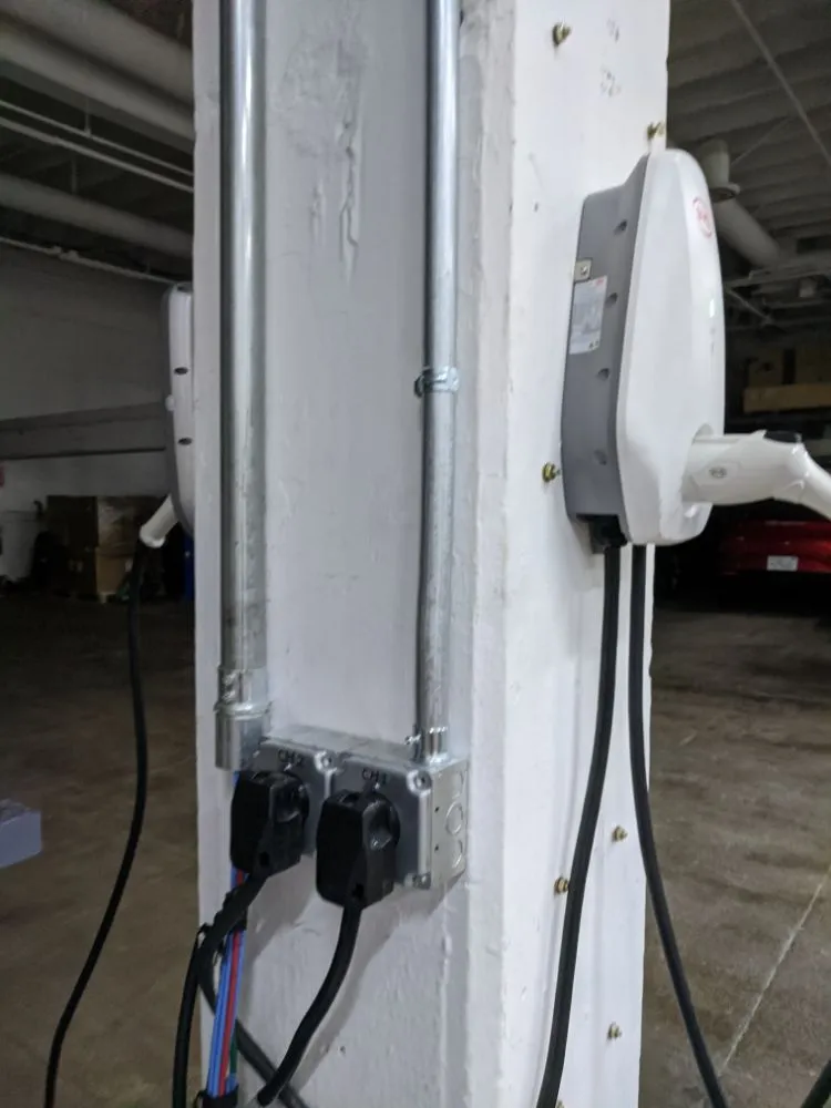 Professional electrician providing wiring installation in , 