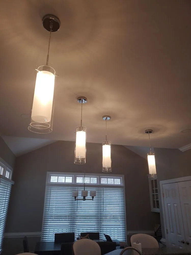 Reliable electrician providing lighting installation in Williamson, GA - DLMB Electric