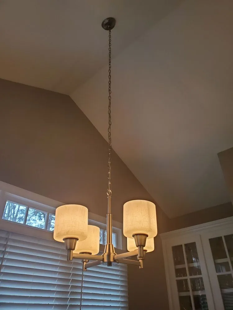 Reliable electrician providing lighting installation in Williamson, GA - DLMB Electric
