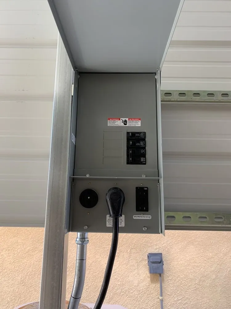 Slide of Dlt Electrical Services