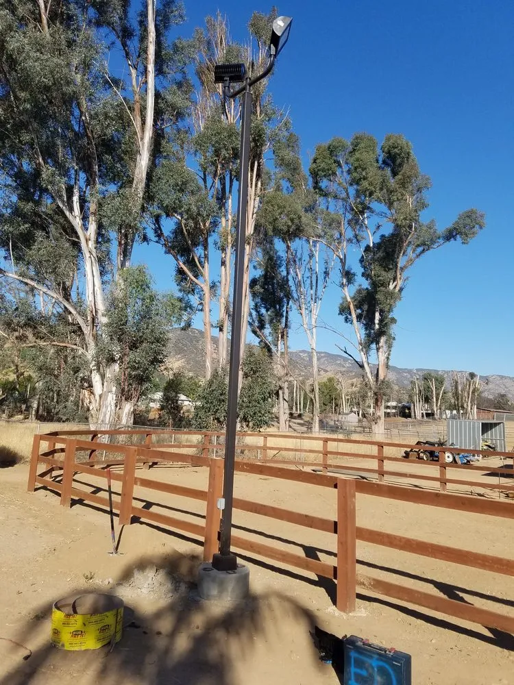 Slide of Dlt Electrical Services