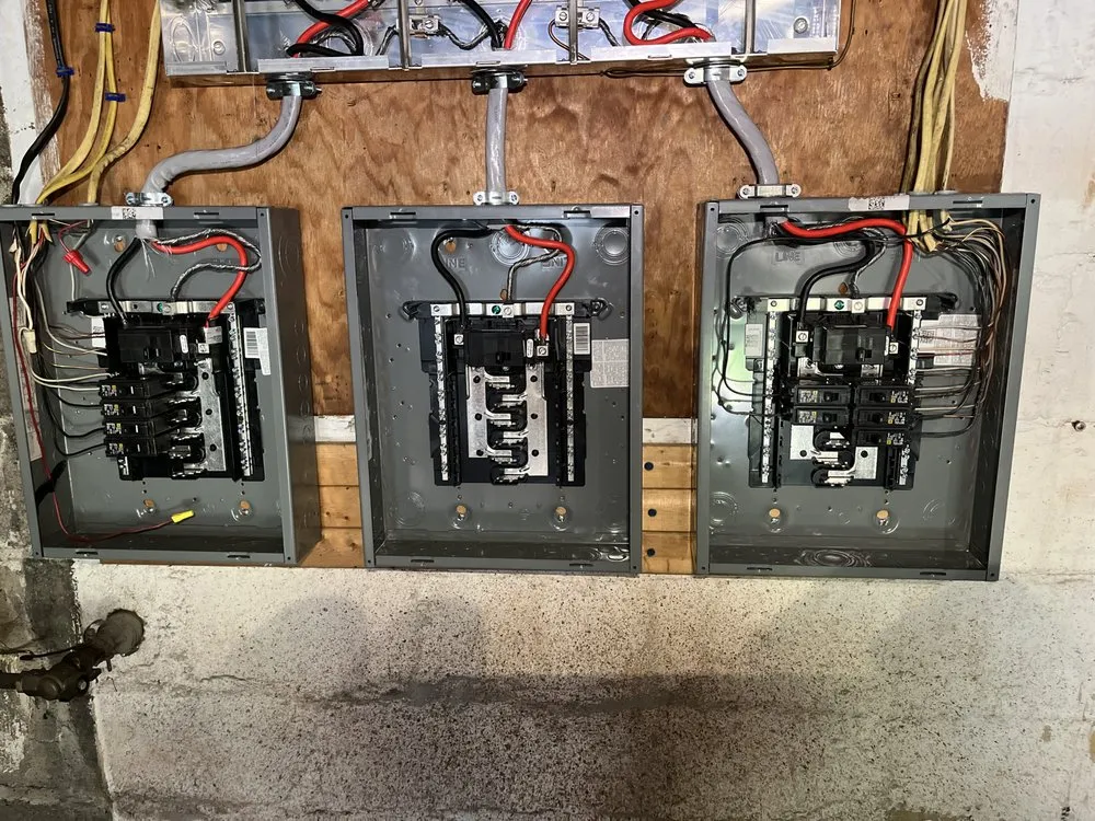 Slide of Dm Electrical Services