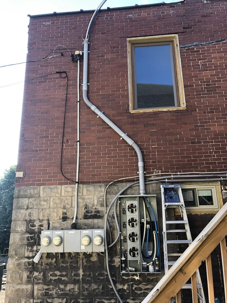 Slide of Dm Electrical Services