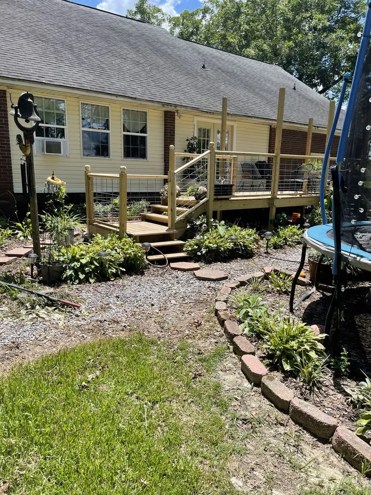 Slide of D&M Gas and Home