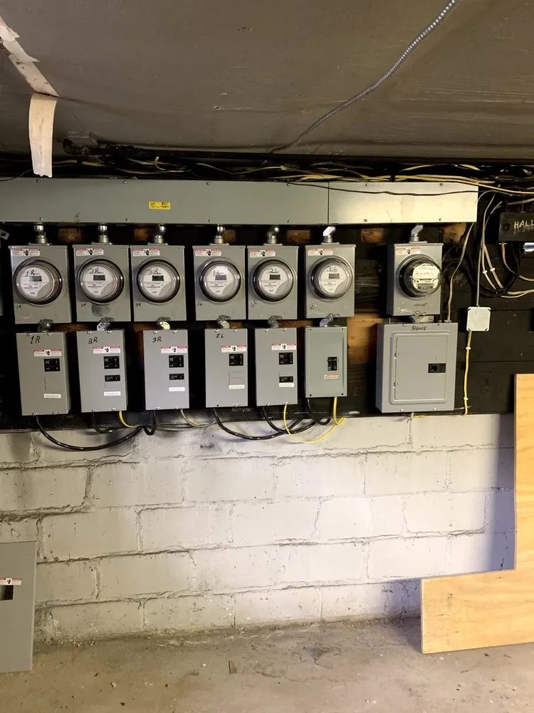 Slide of D&M Master Electric