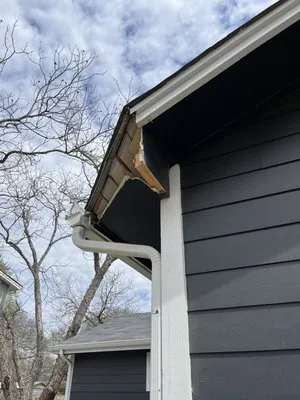 DMT Design Build Logo