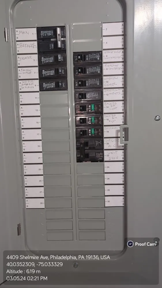 Expert electrician providing electrical repair in , 