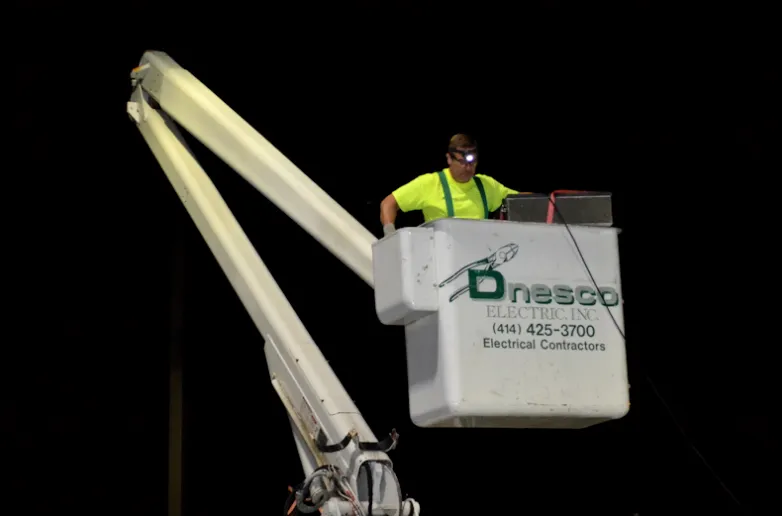 Slide of Dnesco Electric